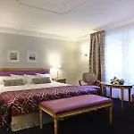 Royal Champs Elysees 4* 파리