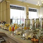 Royal Champs Elysees 호텔 4*