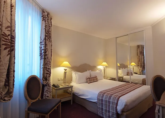 Royal Champs Elysees 4* Paryż