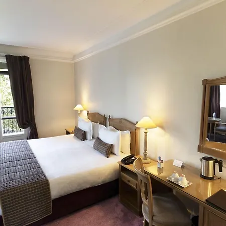 Royal Champs Elysees 4*