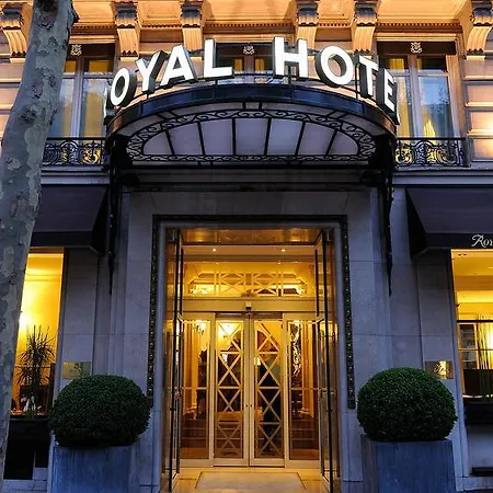 Отель Royal Champs Elysees Париж