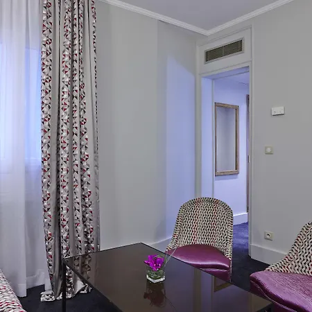 Royal Champs Elysees 4*