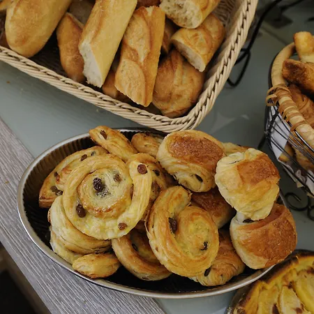 Royal Champs Elysees 4*