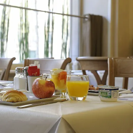 Royal Champs Elysees