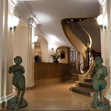 Royal Champs Elysees Отель 4*