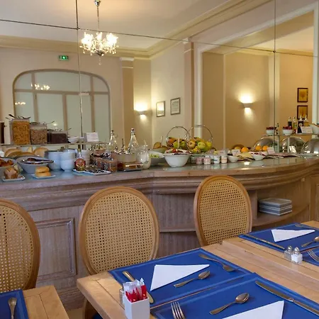 Royal Champs Elysees Отель 4*
