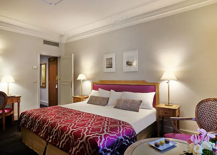 Hotel Royal Champs Elysees