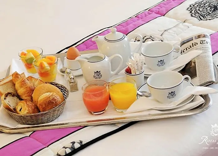 Hotel Royal Champs Elysees