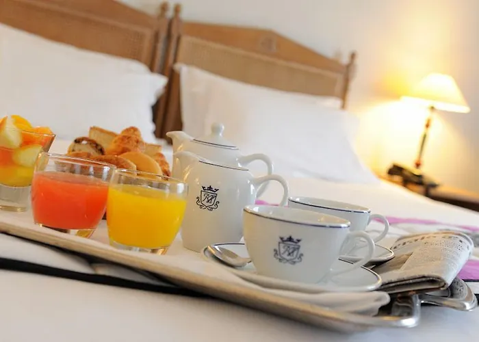 Royal Champs Elysees Hotel