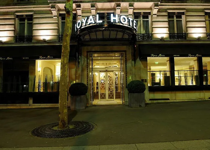 Hotel Royal Champs Elysees 4*