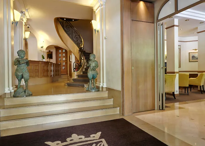 Royal Champs Elysées Hotel 4*