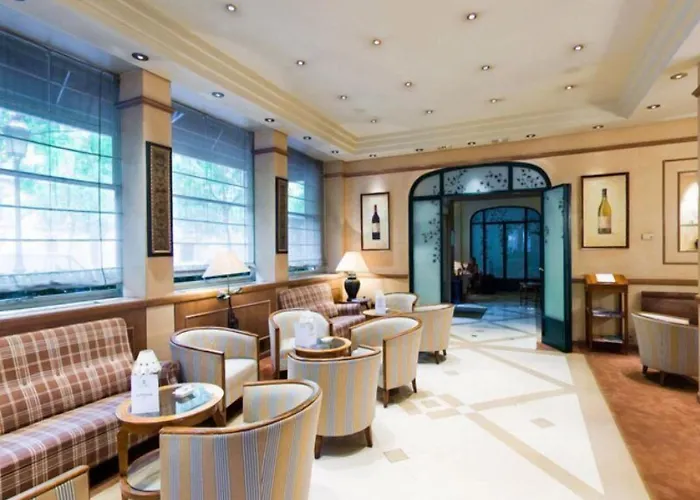 Hotel Royal Champs Elysees Paris