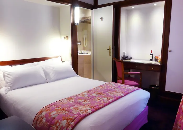 Royal Champs Elysees Hotel