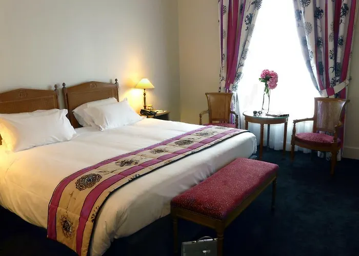 Royal Champs Elysees 4* Paris