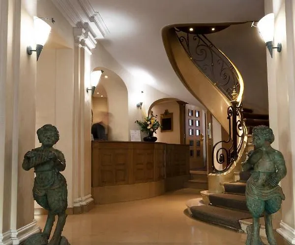 Royal Champs Elysees Hotel 4*