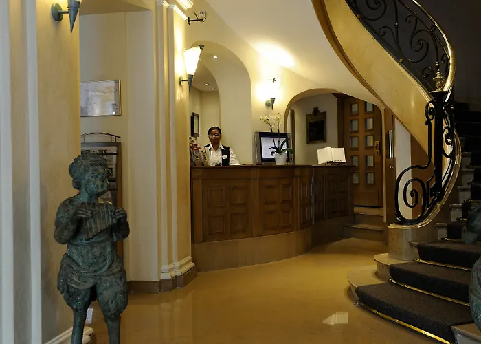 Royal Champs Elysees 4* 巴黎