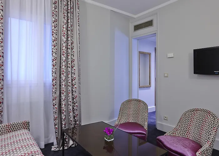 Royal Champs Elysees 4*