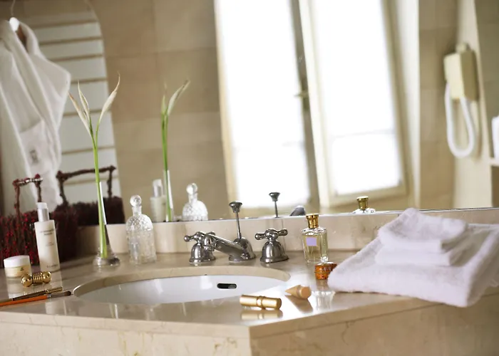 Royal Champs Elysees 4*