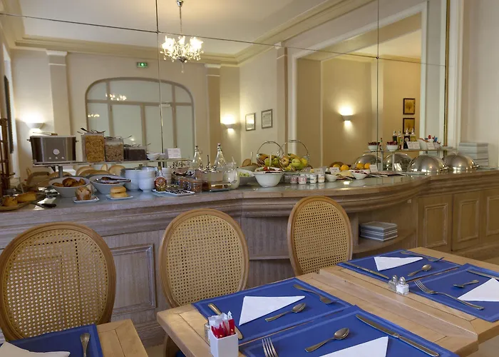 Royal Champs Elysees 4*